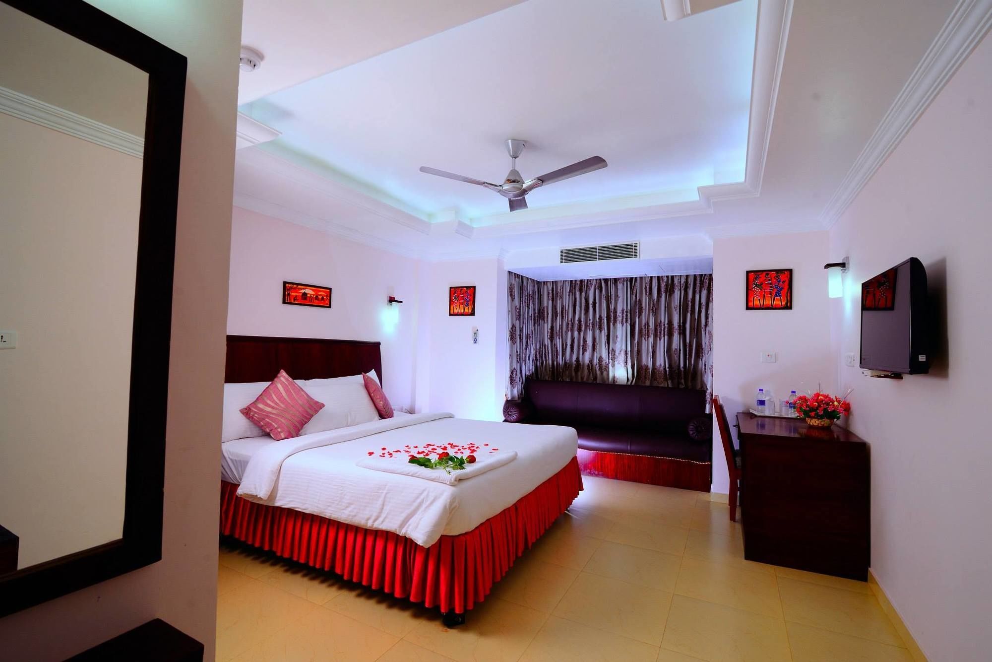 Sps Kings Way Hotel Thiruvananthapuram Exterior foto