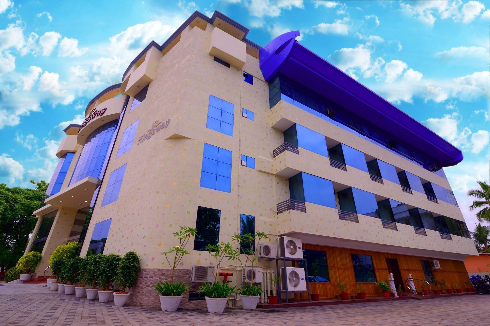 Sps Kings Way Hotel Thiruvananthapuram Exterior foto
